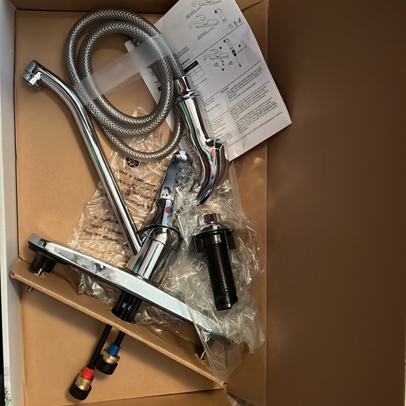 Kitchen faucet lifetime warranty - Picture 1 of 2